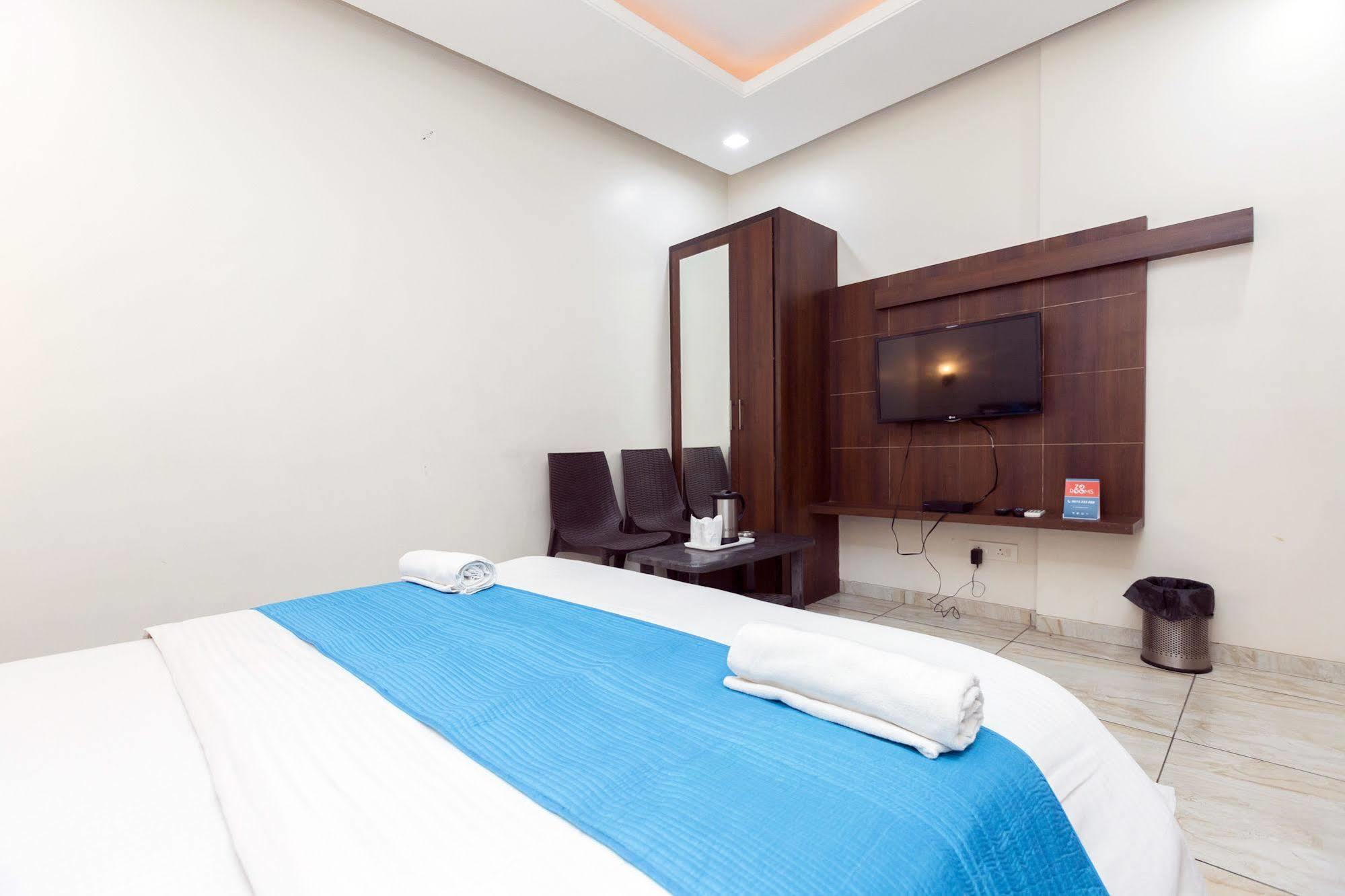 Hotel Sunday Inn Jaipur Extérieur photo