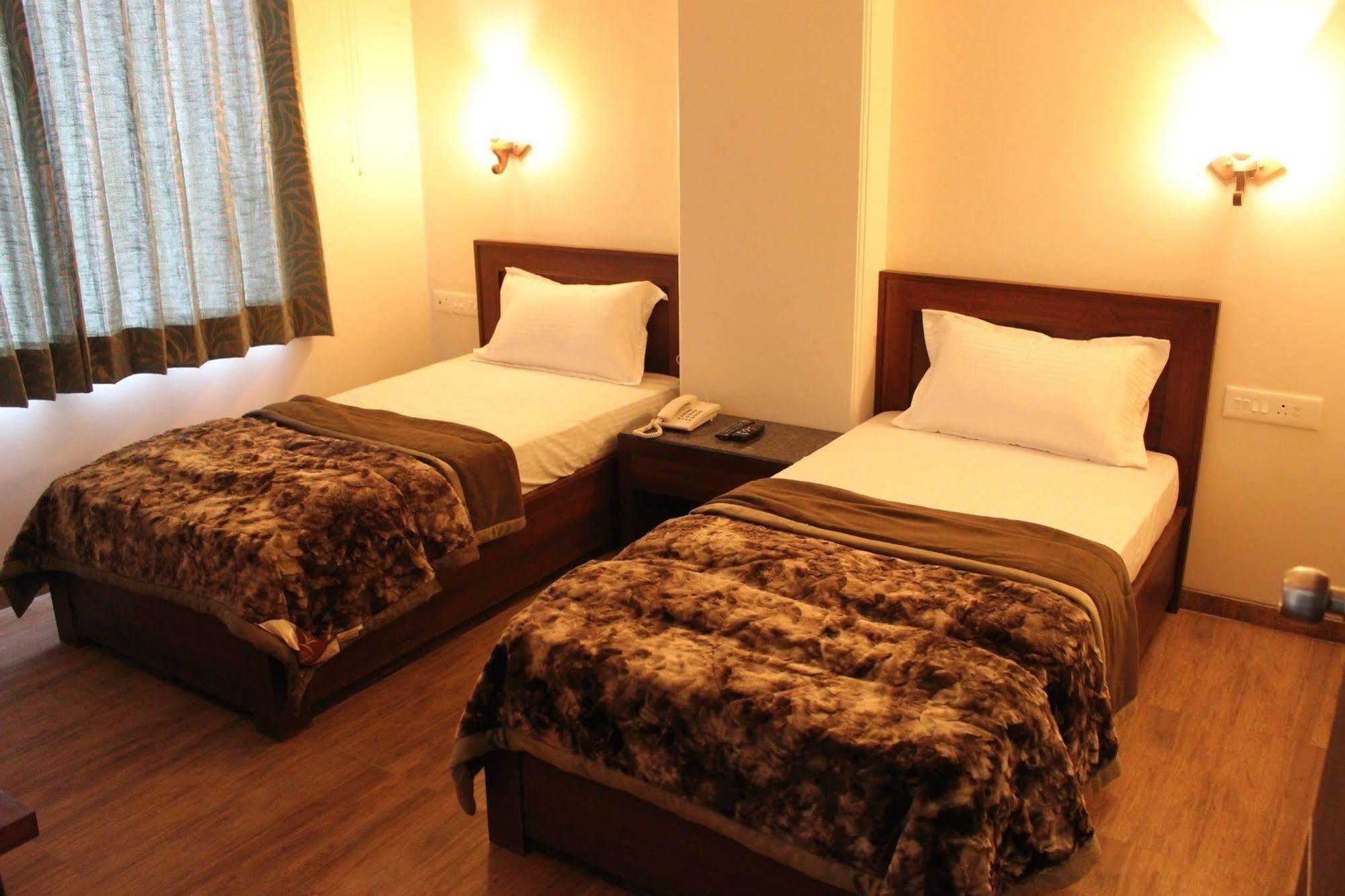 Hotel Sunday Inn Jaipur Extérieur photo
