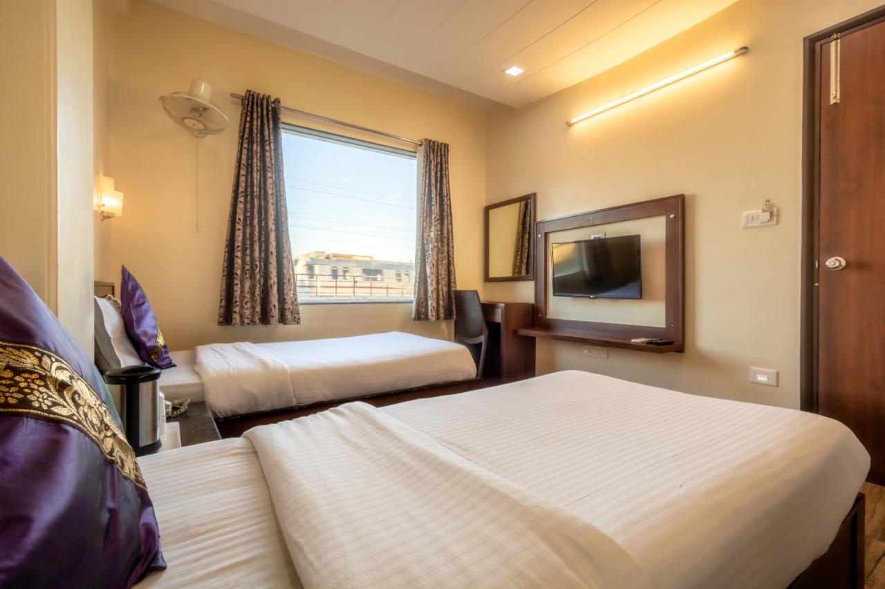 Hotel Sunday Inn Jaipur Extérieur photo