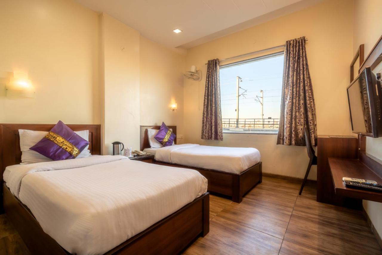 Hotel Sunday Inn Jaipur Extérieur photo