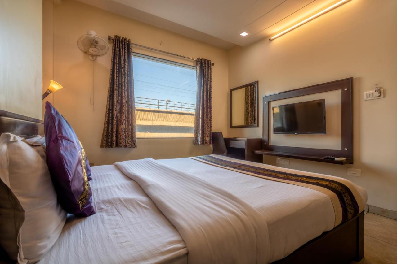 Hotel Sunday Inn Jaipur Extérieur photo